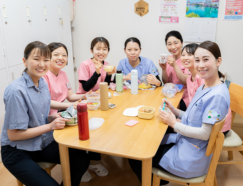 蟹江町（愛知県）の歯医者、あじさいデンタルクリニックの保育士