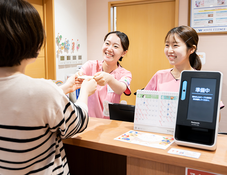 蟹江町（愛知県）の歯医者、あじさいデンタルクリニックの保育士