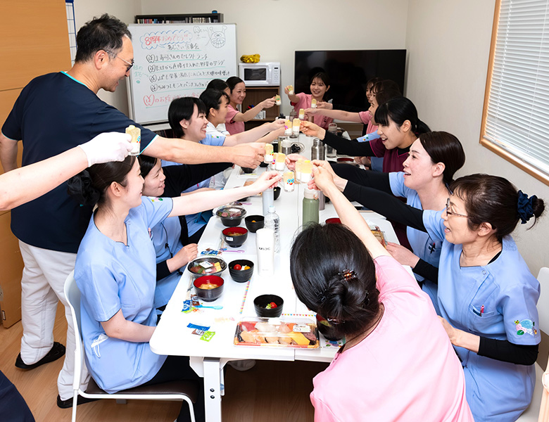 蟹江町（愛知県）の歯医者、あじさいデンタルクリニックの保育士